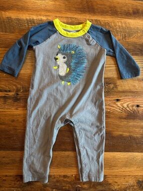 Tea Collection Grey & Blue Hedgehog One-Piece Romper with Yellow Trim 6-9 mo